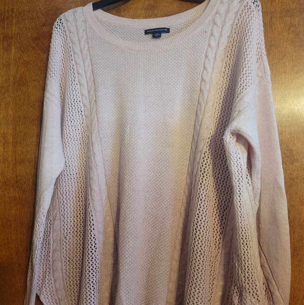 Size Medium American Eagle Women's 2 Tone Pink Sweater. Smoke Free Home.